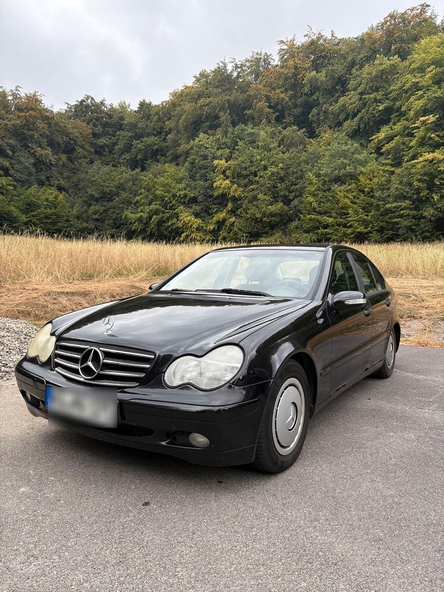 Mercedes-Benz C 180