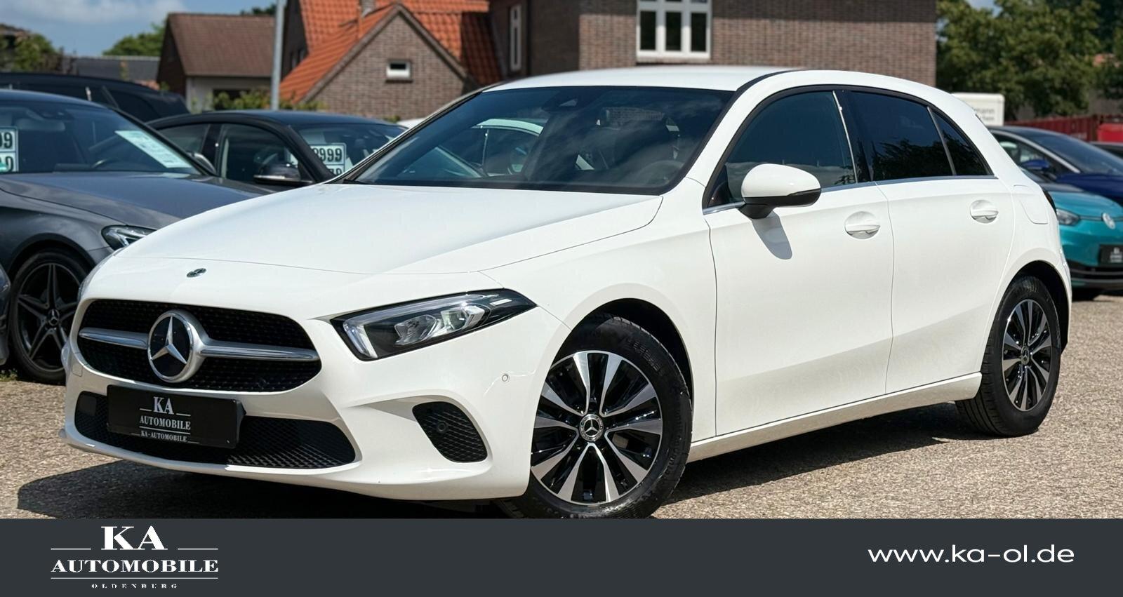 Mercedes-Benz A 180 d LED Navi PDC Carplay