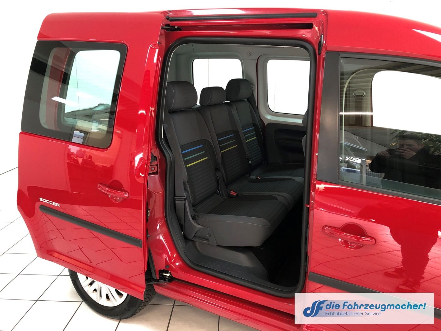 Fahrzeugabbildung Volkswagen Caddy Kombi Soccer Trendline 1.2TSI Klima 104TKM