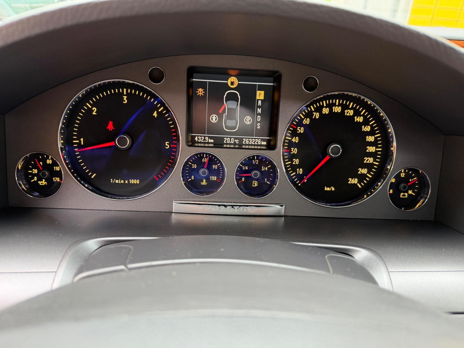 Volkswagen Phaeton V6 TDI 4Motion/ TÜV NEU/ 8 Fach