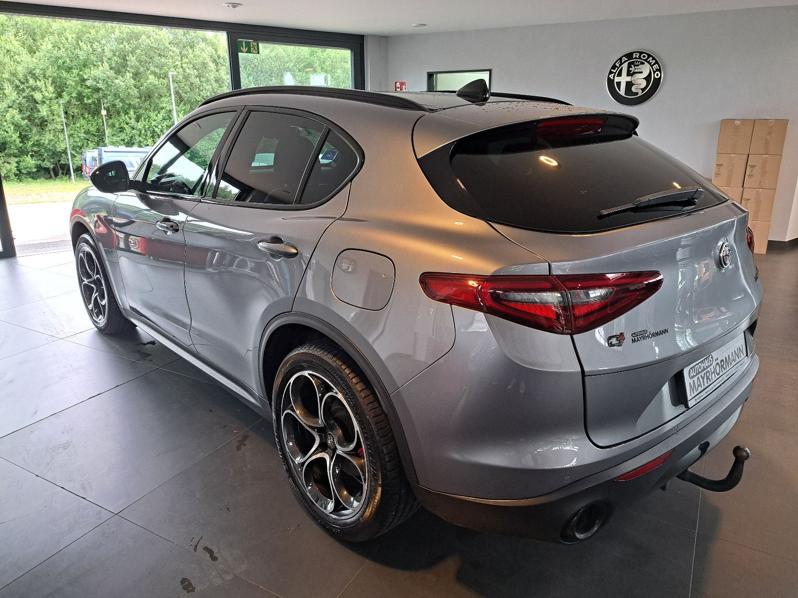 Fahrzeugabbildung Alfa Romeo Stelvio B-Tech Q4 280 PS