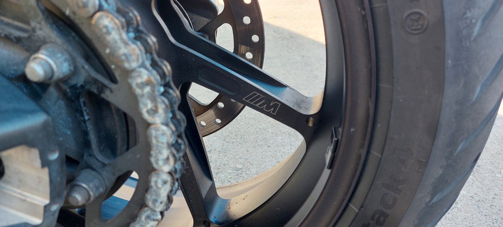 Fahrzeugabbildung BMW S 1000 XR M-Paket/ Carbonpaket Schmiederäder