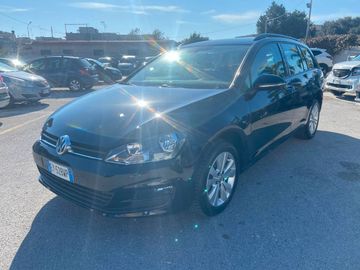Volkswagen Golf - 3