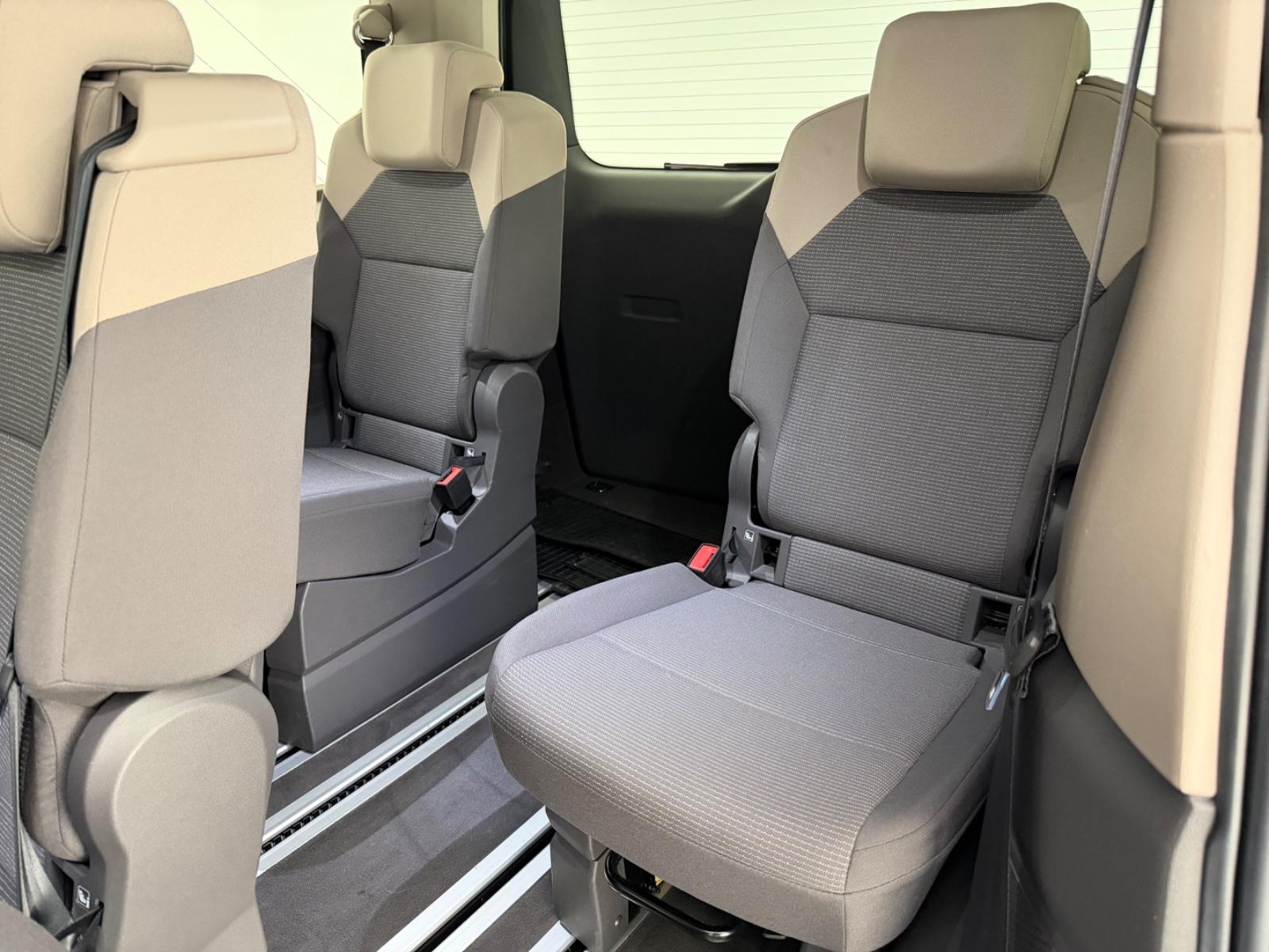 Volkswagen T7 Multivan 1.5 TSI*7.STZ*LED-AHK-R.KAM-TEMPOMAT