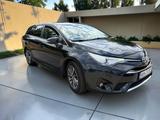 Toyota Avensis Touring Sports (T27) 1,6 Valvemat - Toyota Avensis: Kombi, T27