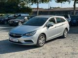Opel Astra K Sports Tourer Edition - Opel Astra mit Diesel-Antrieb: Kombi, Automatik
