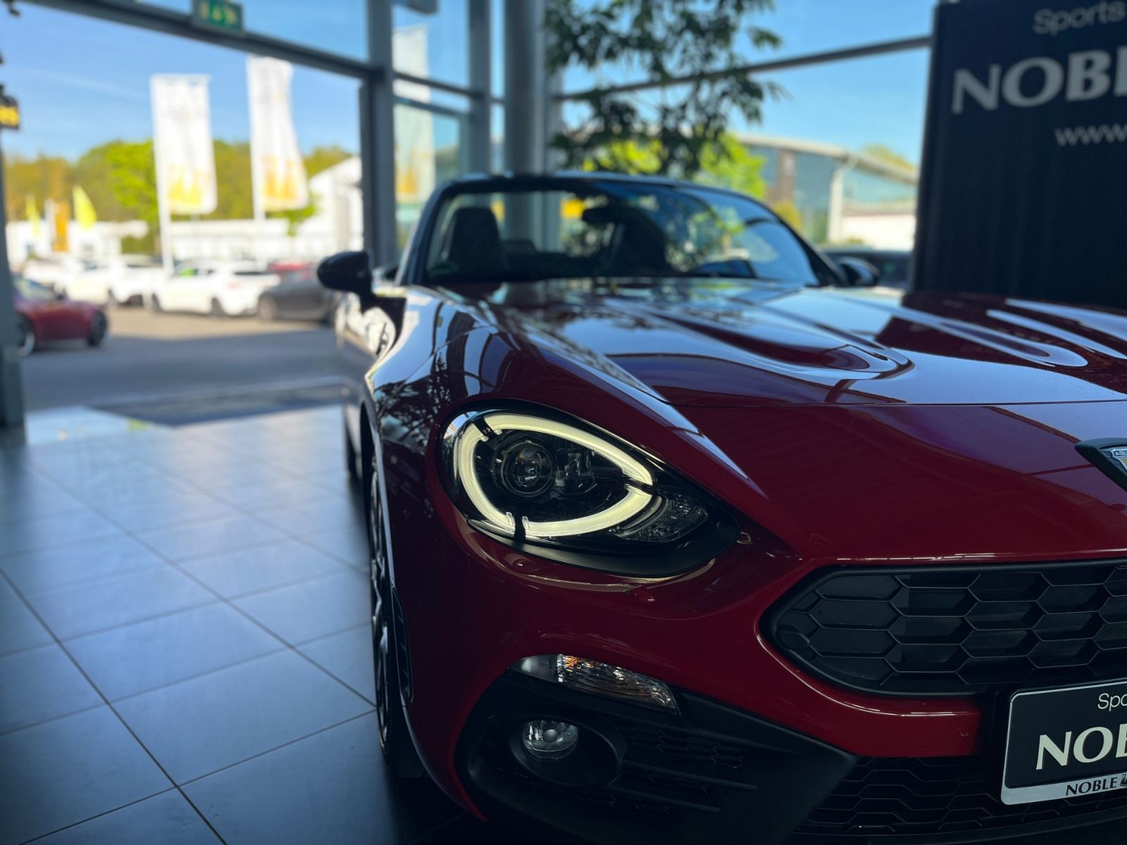 Fahrzeugabbildung Abarth 124 Spider Turismo LED BOSE NAVI