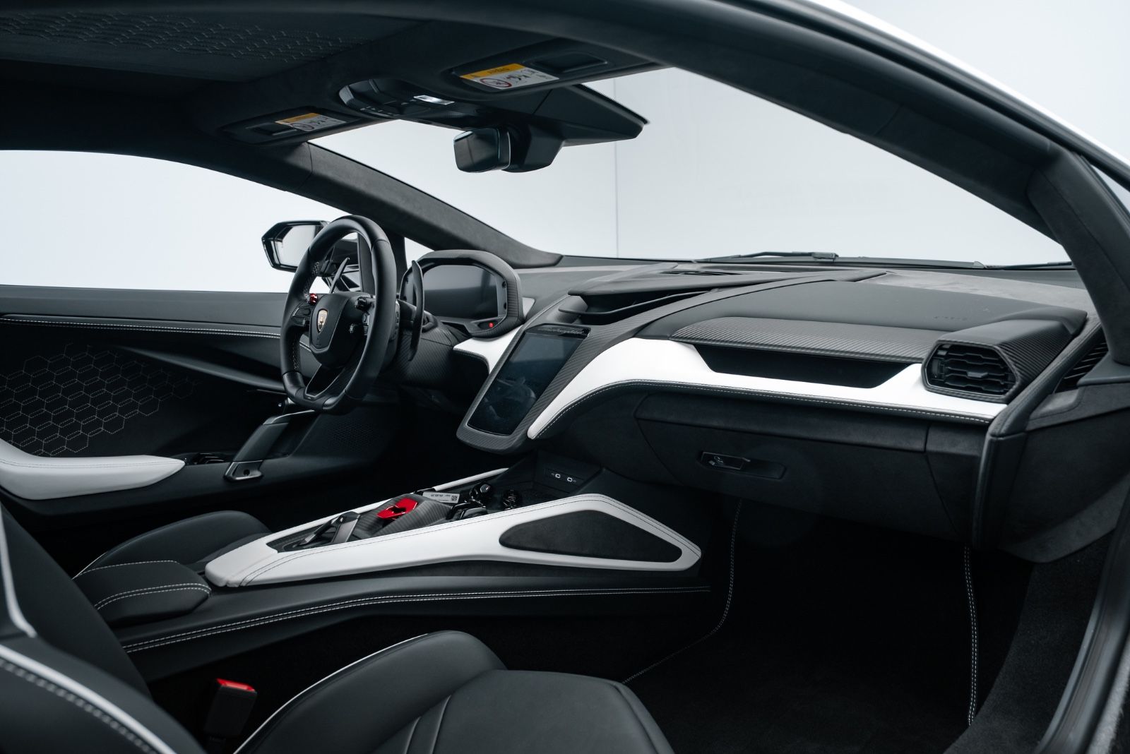 Fahrzeugabbildung Lamborghini REVUELTO CARBON/CAM/PASS DISPLAY