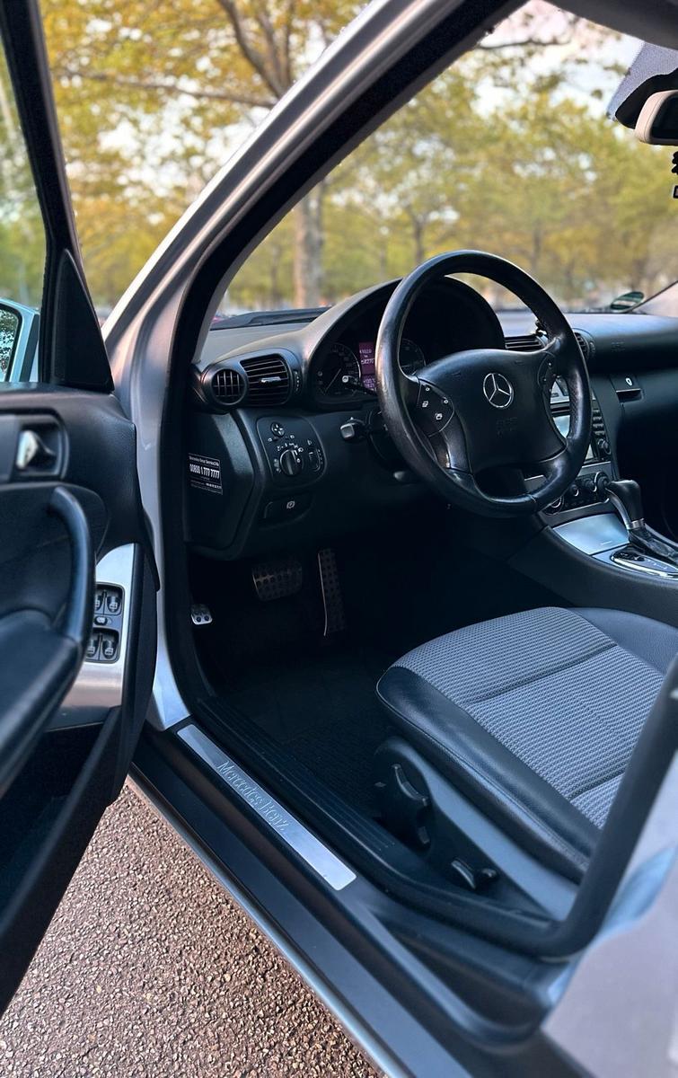 Mercedes-Benz C220 2006 — photo 8