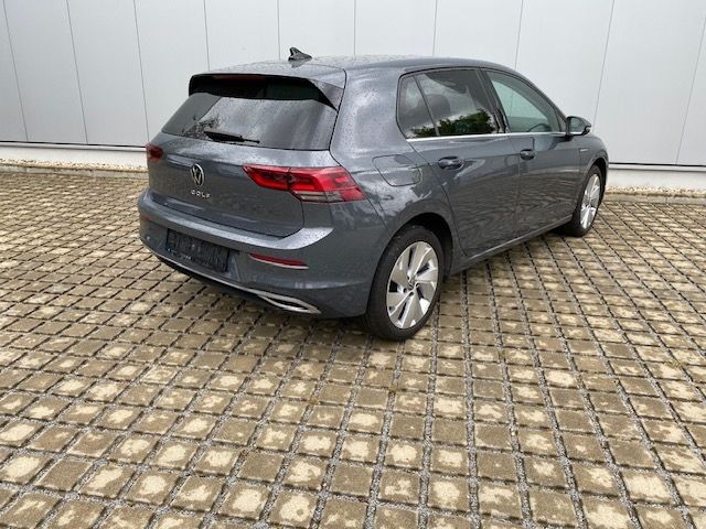 Golf VIII 1.5 TSI Style LED/17-ZOLL/NAVI-PRO/ASS