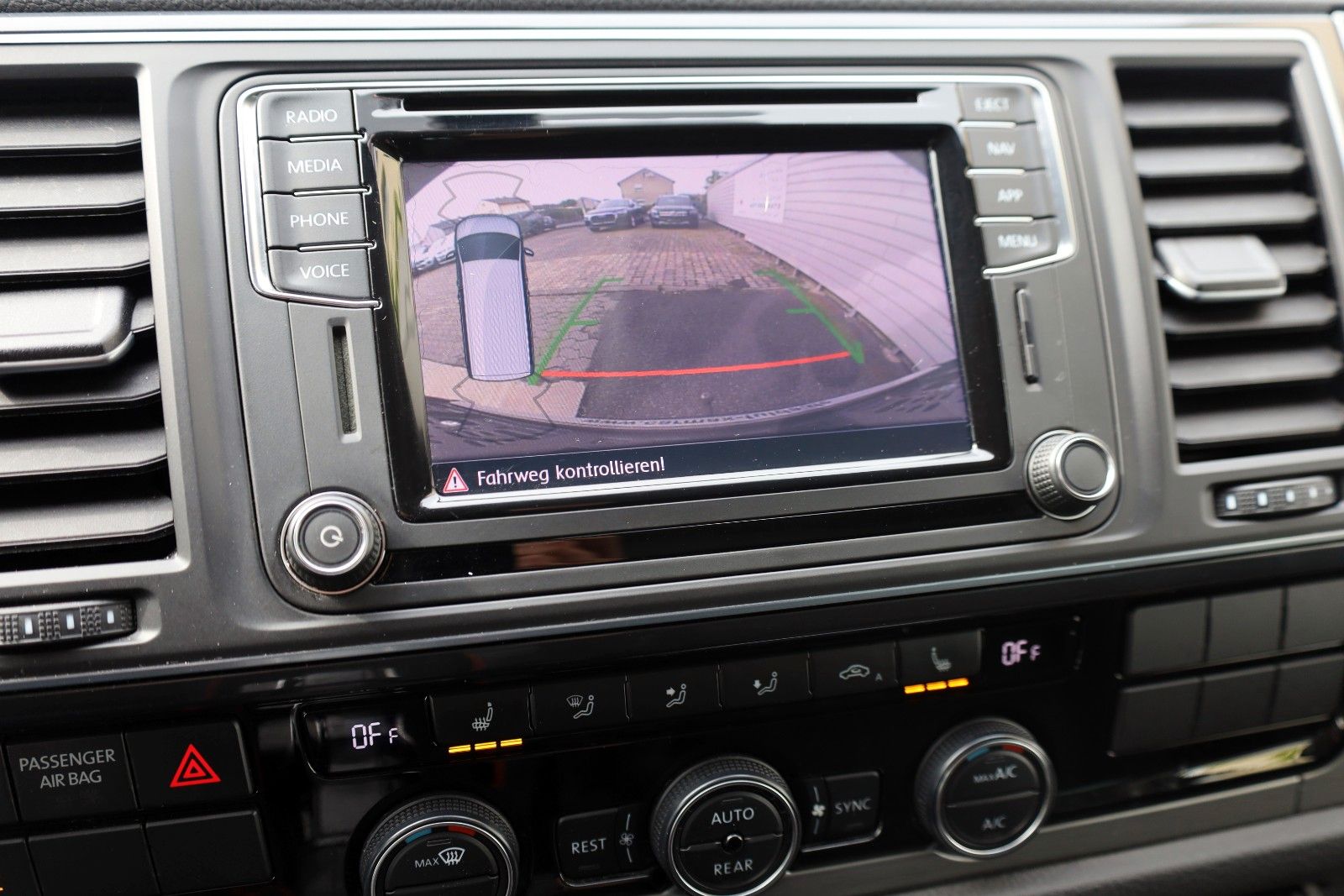 Fahrzeugabbildung Volkswagen T6 Multivan Comfortline Navi,SH,PDC,Kamera,AHK