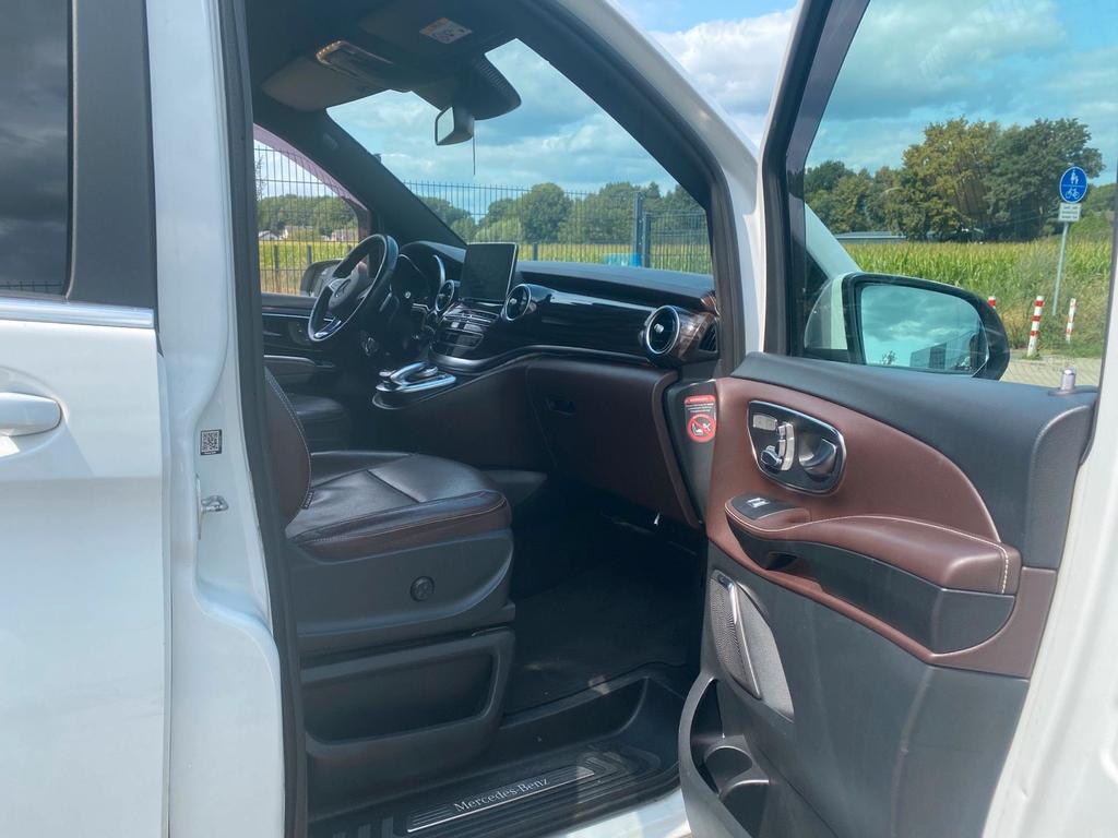 Mercedes-Benz V 250
