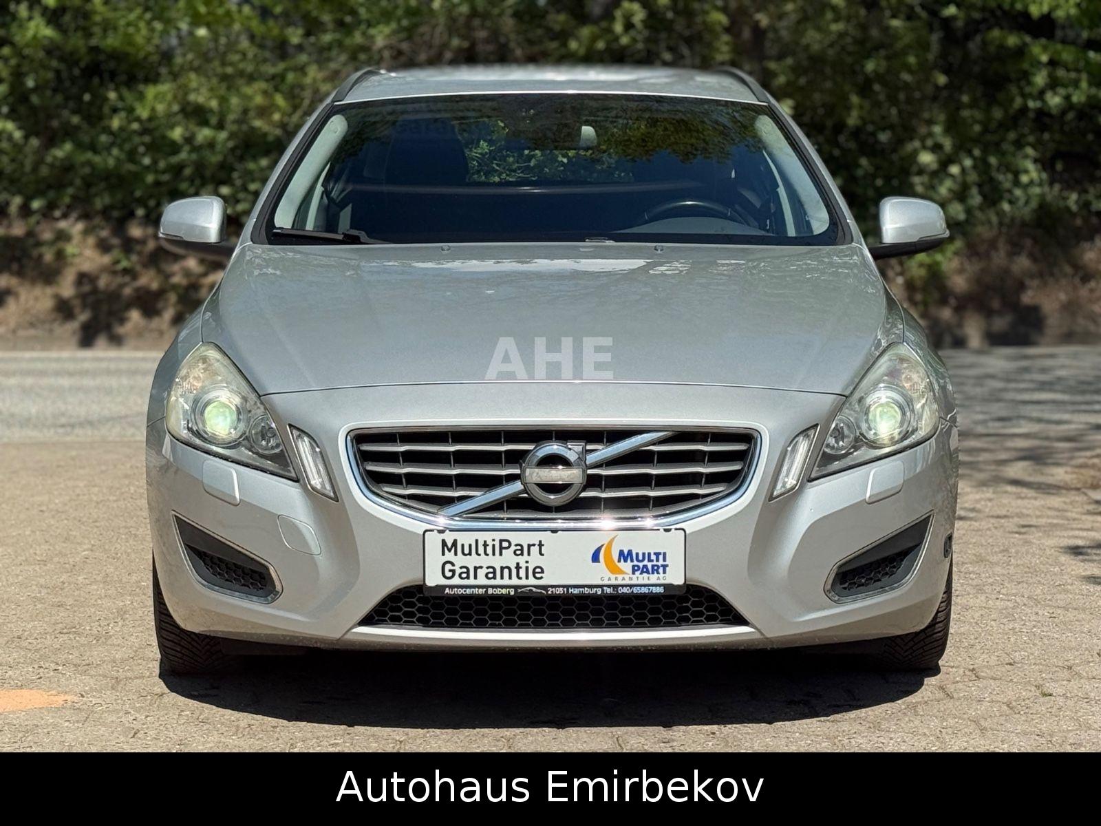 Volvo V60 Kombi Momentum Automatik/Xenon/PDC/SHZ/Tempo