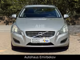 Volvo V60 Kombi Momentum Automatik/Xenon/PDC/SHZ/Tempo - Volvo V60 bis 10.000 Euro
