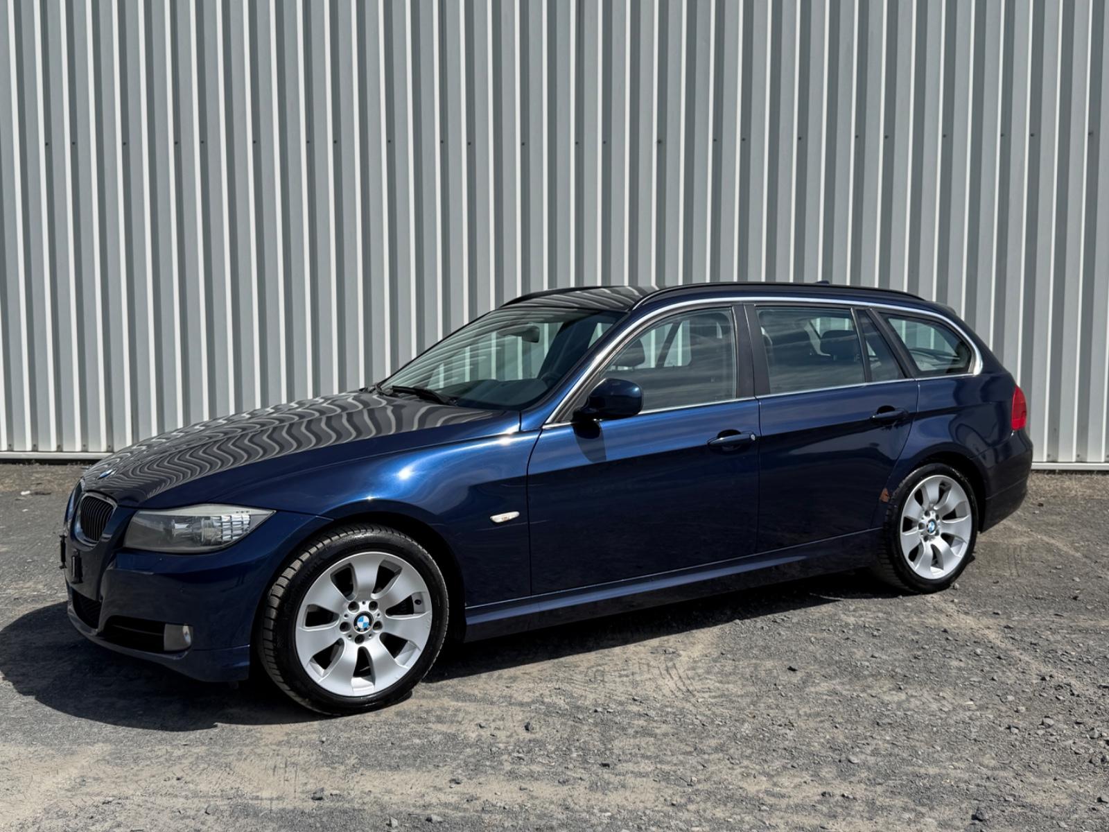 BMW 325 3 Touring 325d *Sportpaket*pano*F1*