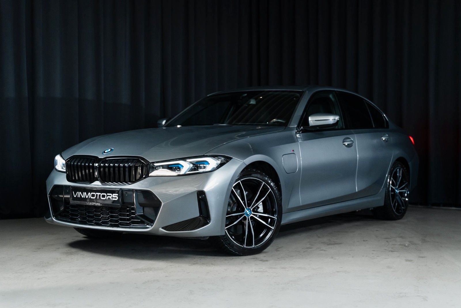 BMW 330e xDrive MSport/HUD/Driving Assist/Adap LED
