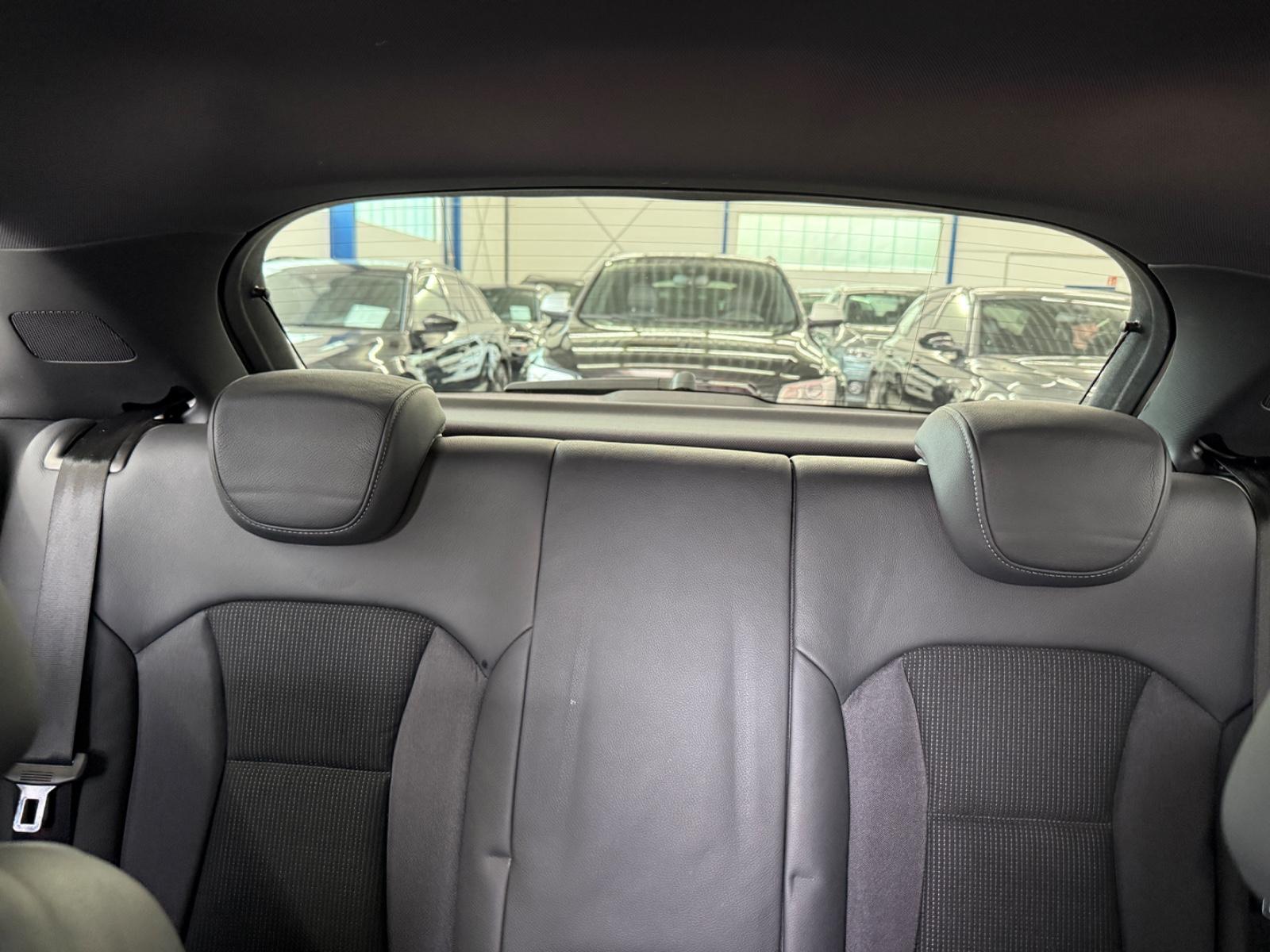 Audi A1 1.4 TFSI*S lINE*AUTO*PANO*NAVI*BOSE*BI-XN*SHZ