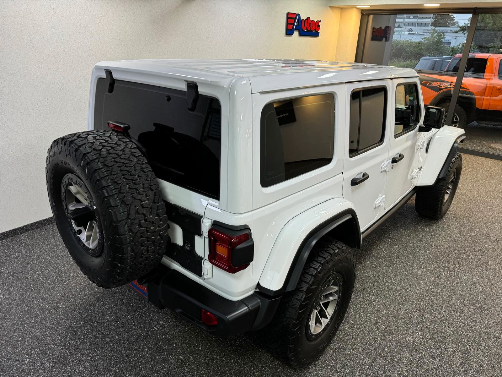 Fahrzeugabbildung Jeep VORFÜHRWAGEN RUBICON 392-6.4L V8-35"-STEEL BPR
