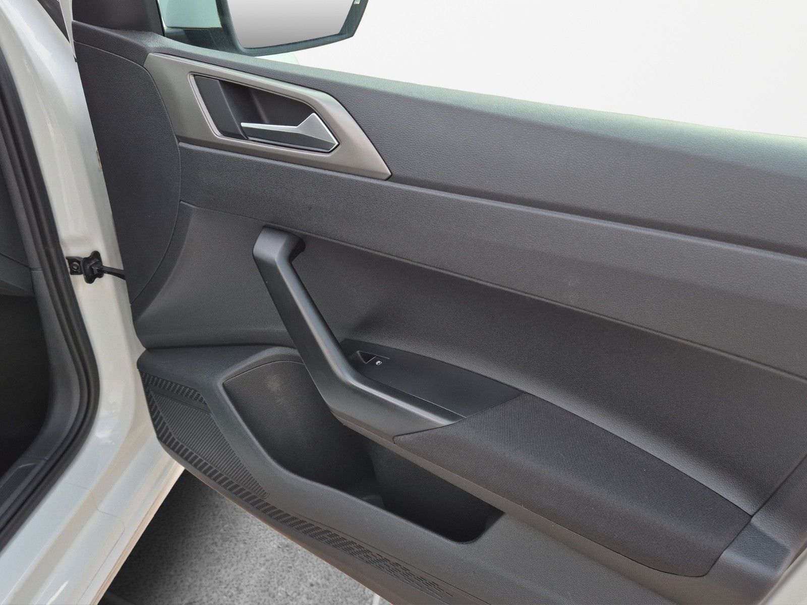 Fahrzeugabbildung Volkswagen POLO 1.6 TDI COMFORT KLIMAAUT ALLWETTER