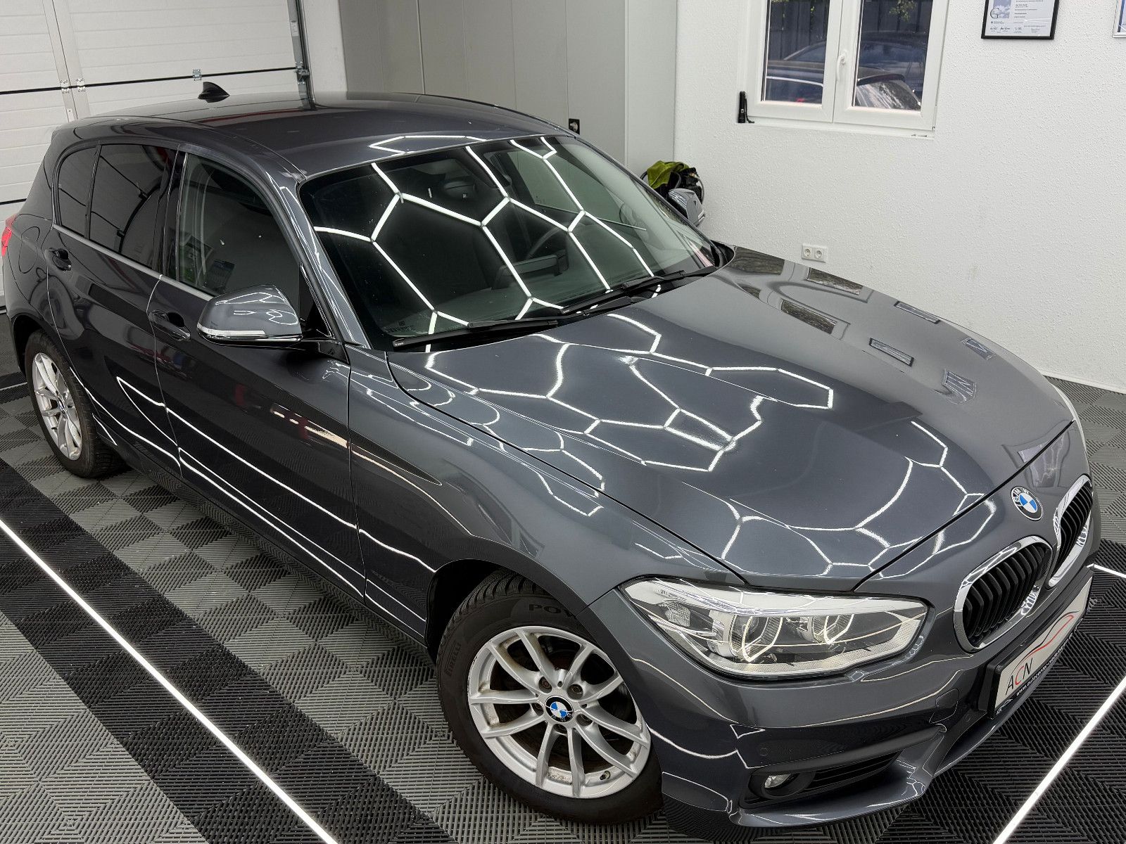 Fahrzeugabbildung BMW 118 i Aut. Advantage/NAVI BUSINESS/KLIMAAUT./LED