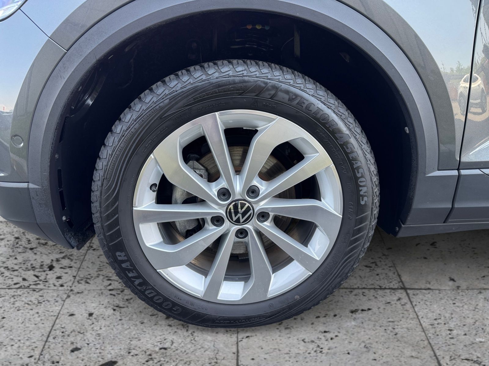 Volkswagen T-Roc - Bild 8