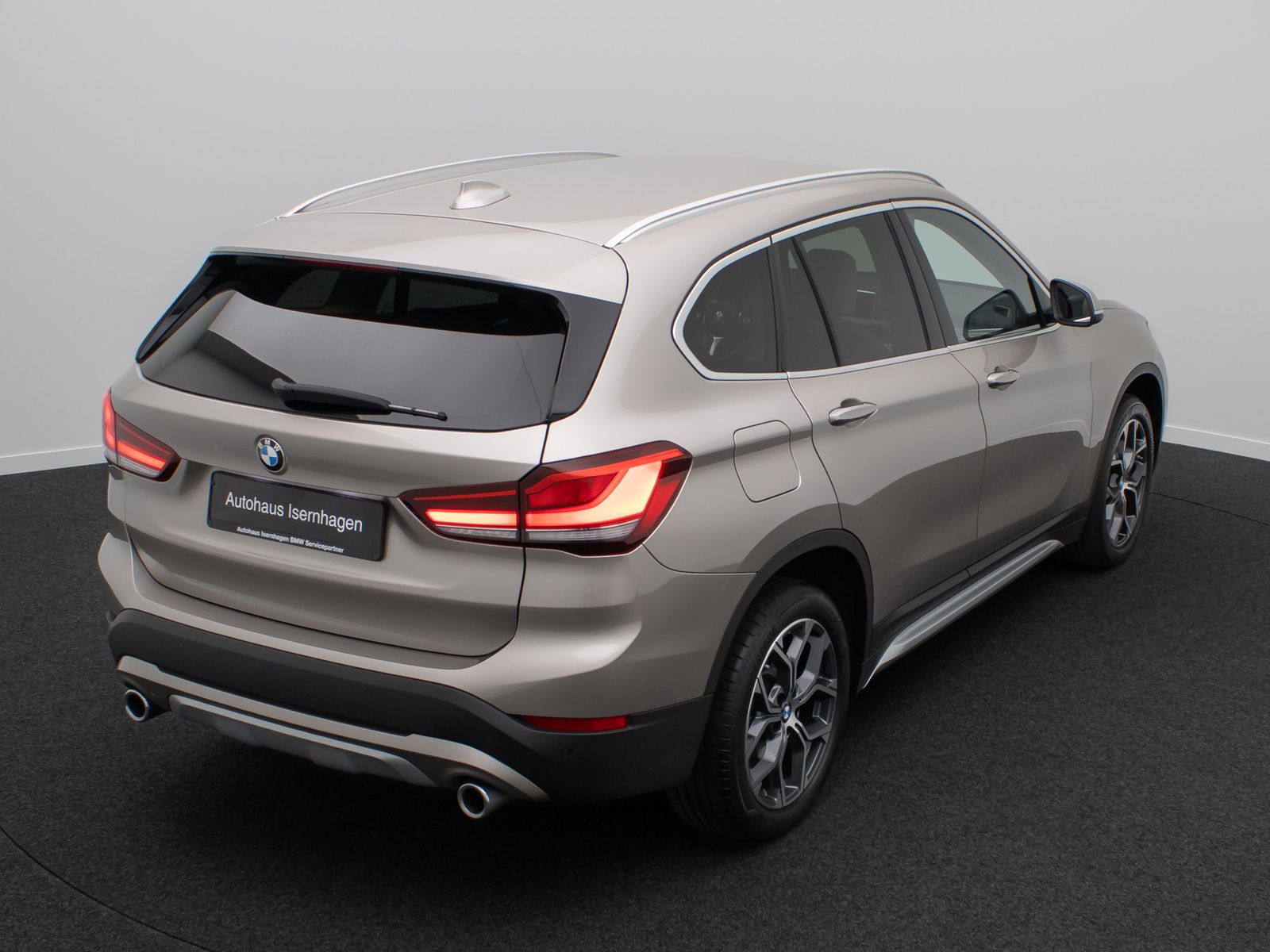 Fahrzeugabbildung BMW X1 sD20i xLine DAB LED M Sportlenkr Leder 18Zoll