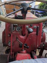McCormick Farmall D320 - McCormick LKWs