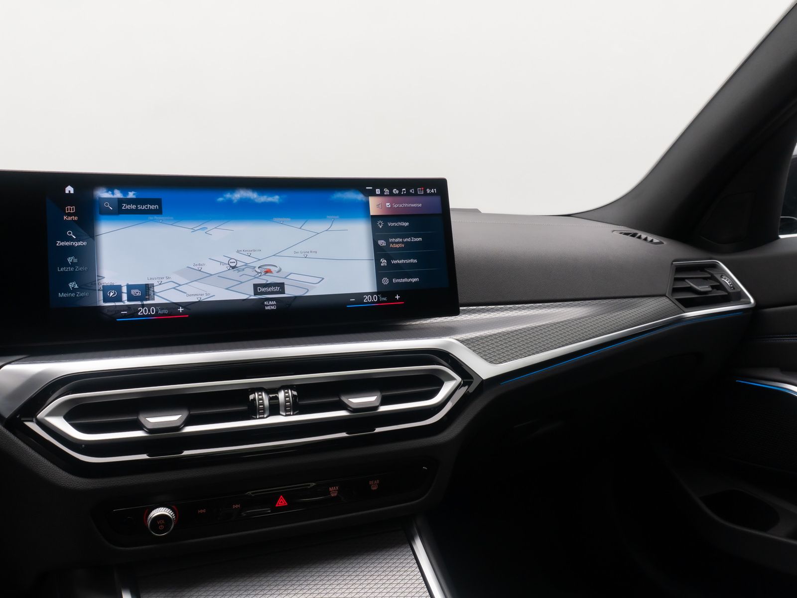 Fahrzeugabbildung BMW 330i M Sport HUD Panorama DAB HiFi AHK 19Zoll