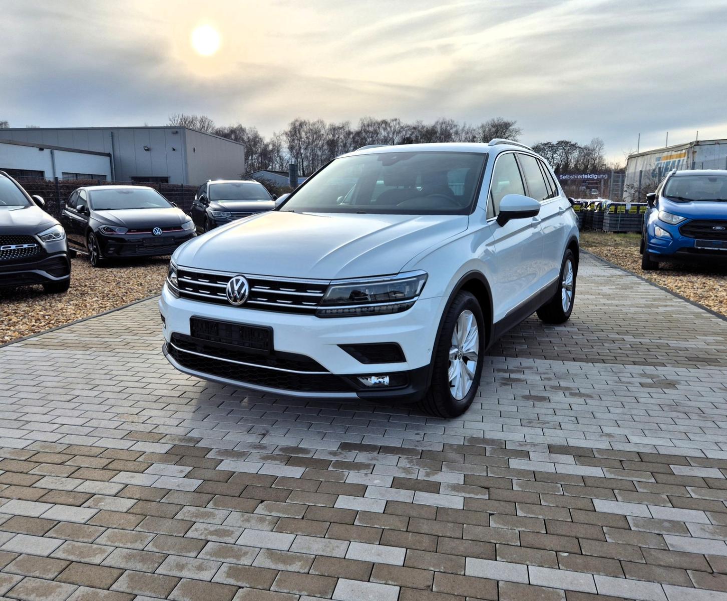 Volkswagen Tiguan 1.4TSI DSG BMT HIGHLINE/LED/NAVI/ACC/PANO