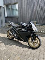 Yamaha YZF R125 - YAMAHA 2012 YZF R1