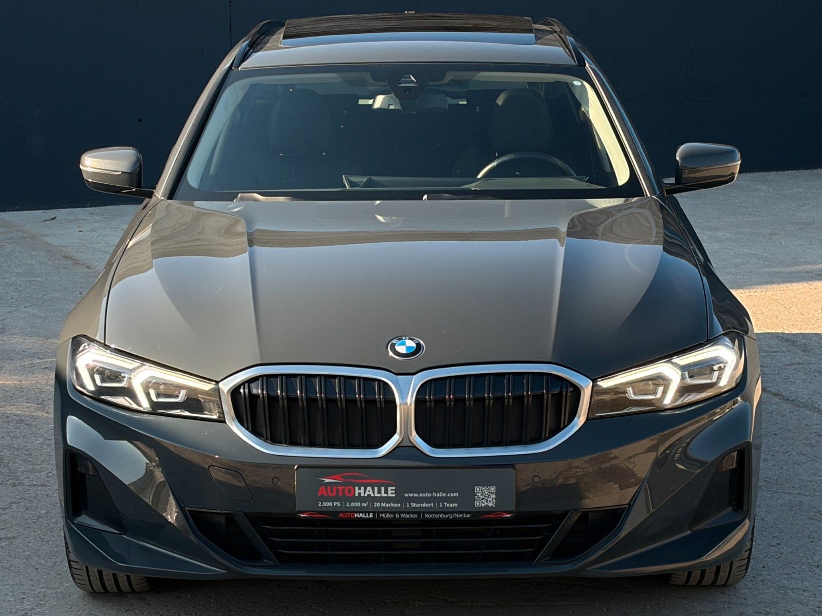 Fahrzeugabbildung BMW 330i Touring LEDER AKUSTIK PANO LED HiFi CarPlay