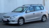 Hyundai i30 cw 1,6 CRDI Edition-20 Klima AHK eFH ZVR/CD - Hyundai i30 aus 2012 mit Diesel-Antrieb: Kombi
