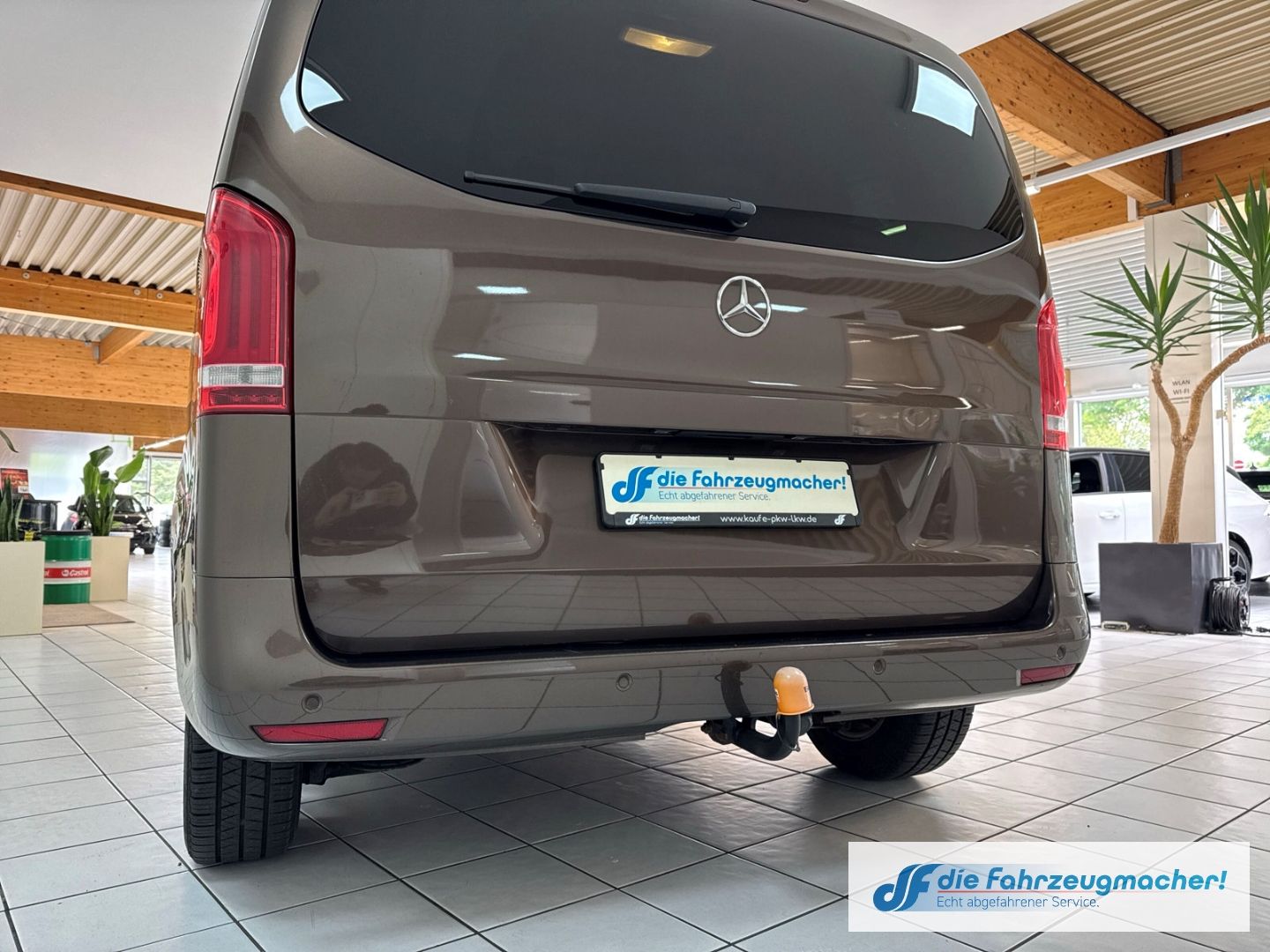 Fahrzeugabbildung Mercedes-Benz Vito Tourer 116 CDI BT kompakt BlueTEC *EXPORT