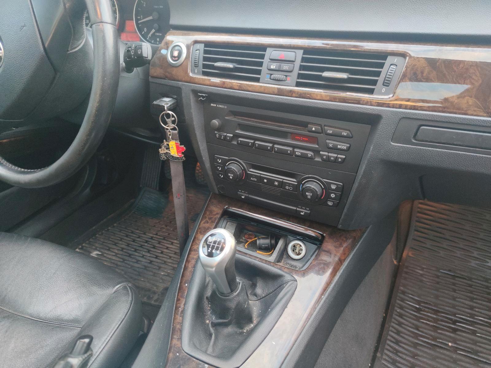 BMW 320 2006 — photo 12