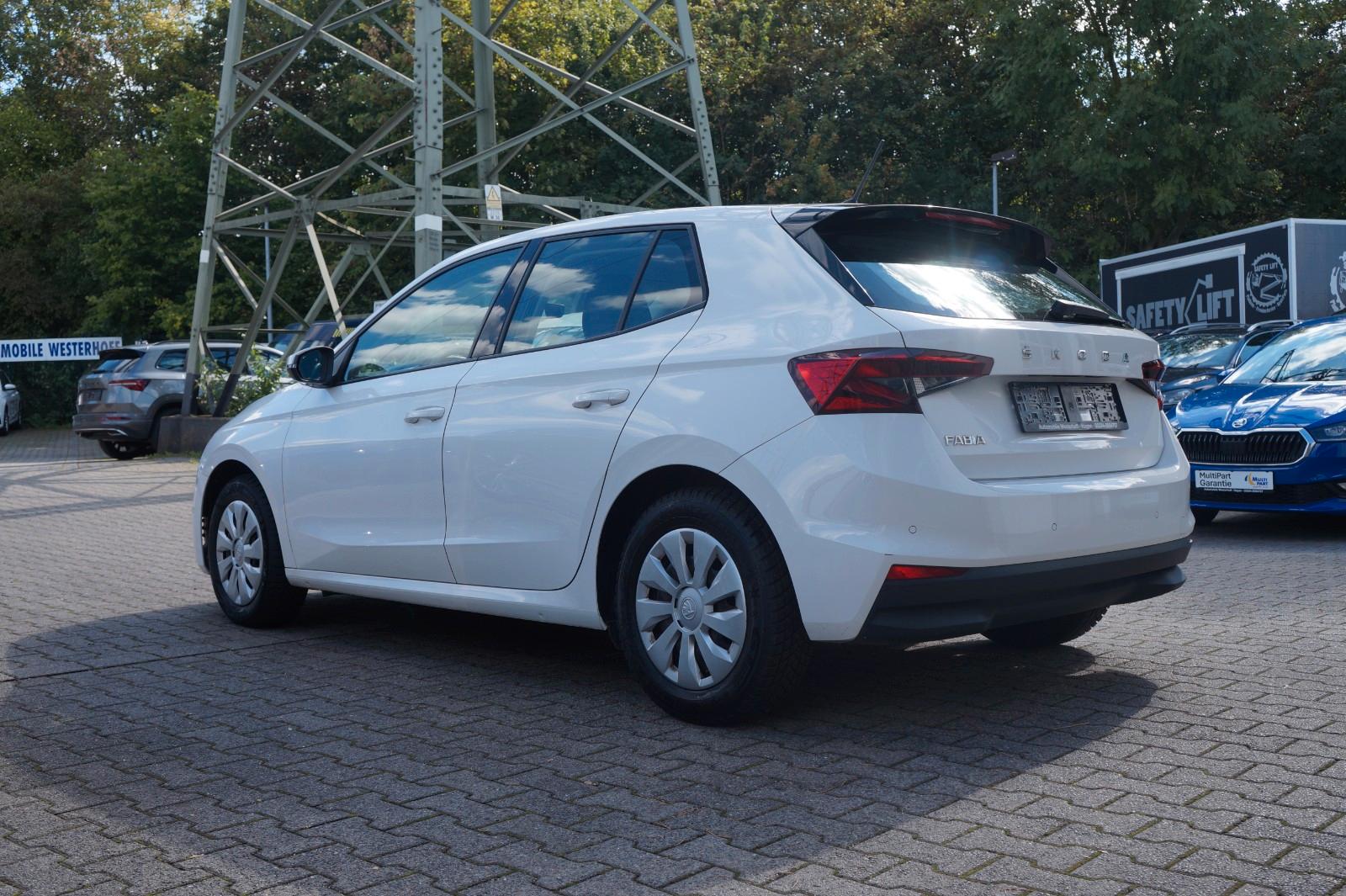 Skoda Fabia Active*LED*PDC*KLIMA*SHZ*SMARTLINK*