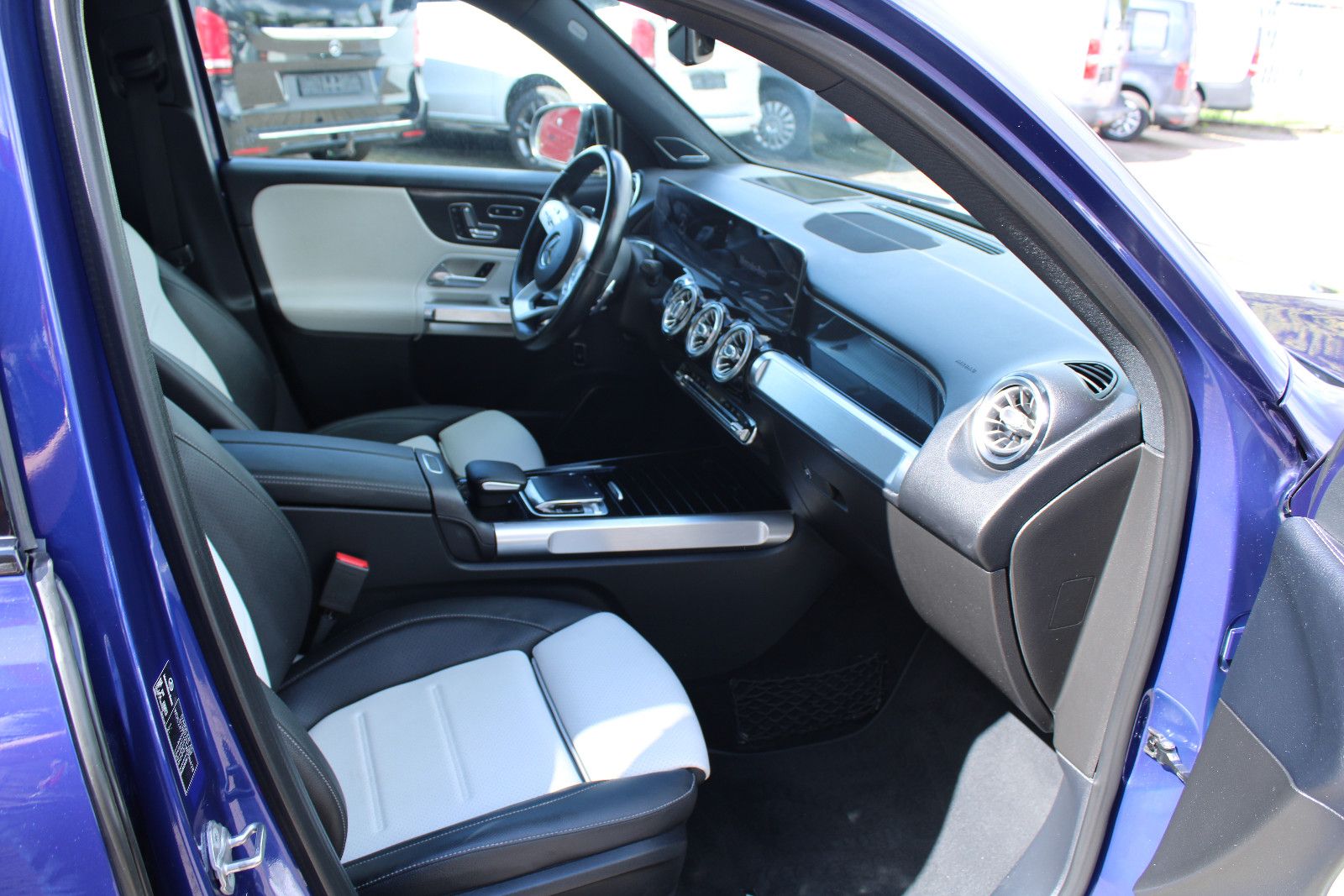 Mercedes-Benz GLB 220d 4Matic AMG-Line Head-Up Distronic AHK foto 9