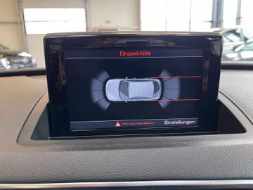 Audi Q3 2.0 TDI quattro *BI-XENON*APS*NAVI*AHK*LED*