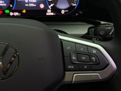 VW Golf VIII|SHZ|LHZ|LED|AHK|Massage|Kamera|Navi