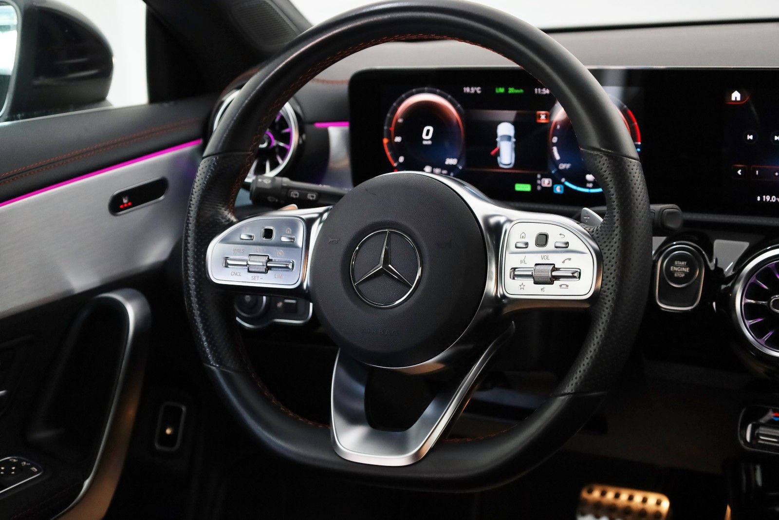Fahrzeugabbildung Mercedes-Benz CLA 250 e SB,AMG-line,T.Leder,Navi,LED,SH,Kamera