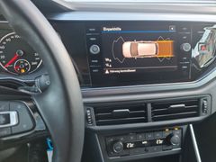 Fahrzeugabbildung Volkswagen Polo 1.0 TSI DSG Active NAVI PDC SHZ DAB