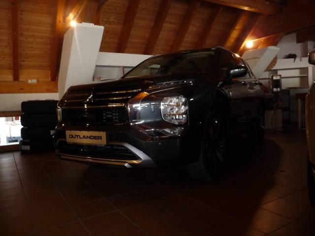 Mitsubishi Outlander 2.4L PHEV Intro Edition