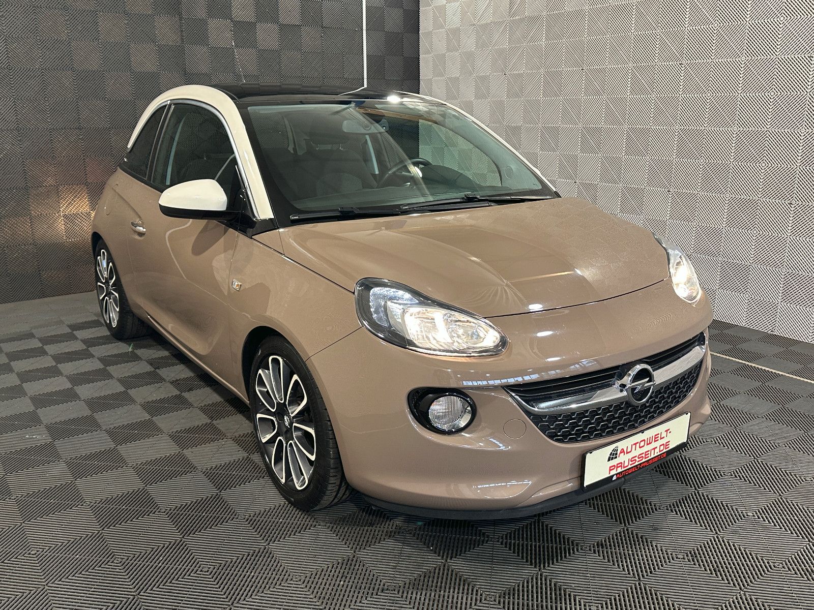 Gebrauchtwagen Opel Adam Adam ecoFlex*GLAM*PANO-SHZ-TEMPO-PDC-APPLE-TOUCH in Künzell