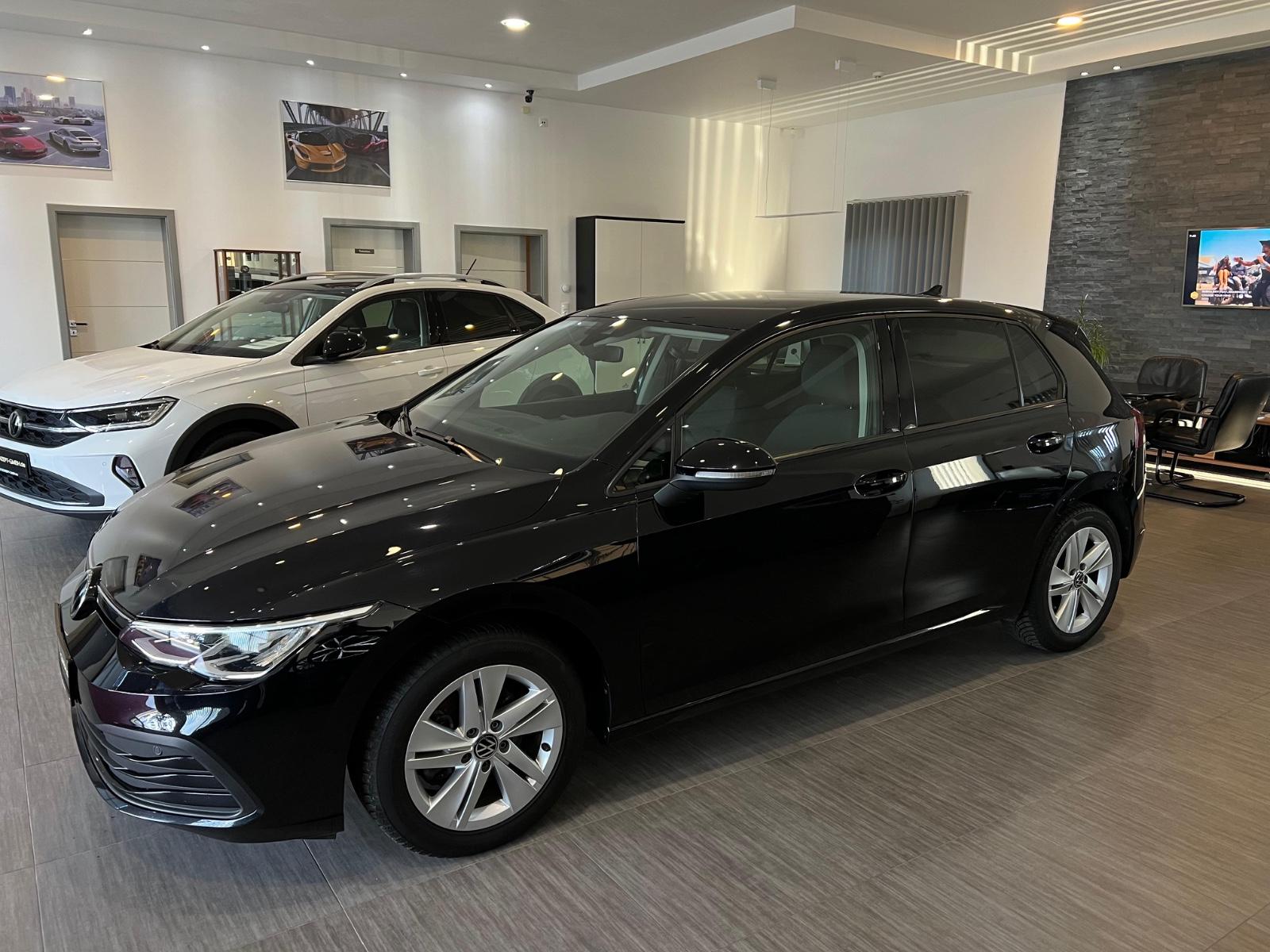 Volkswagen GOLF VIII 2.0TDI*DSG*NAV*LED*VIRTUAL*ACC*DAB*1H