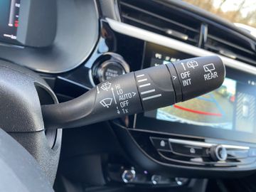 Bild 22 Opel Corsa GS NAVI/KLIMA-AT/PDC v+h+CAM/TOTWINKEL/Alu