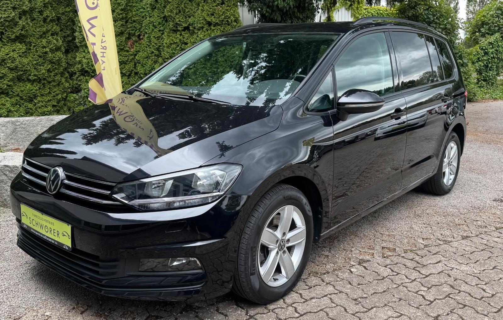 Volkswagen Touran Comfortline*7-Sitzer*SH*ACC*schwenkb.AHK*