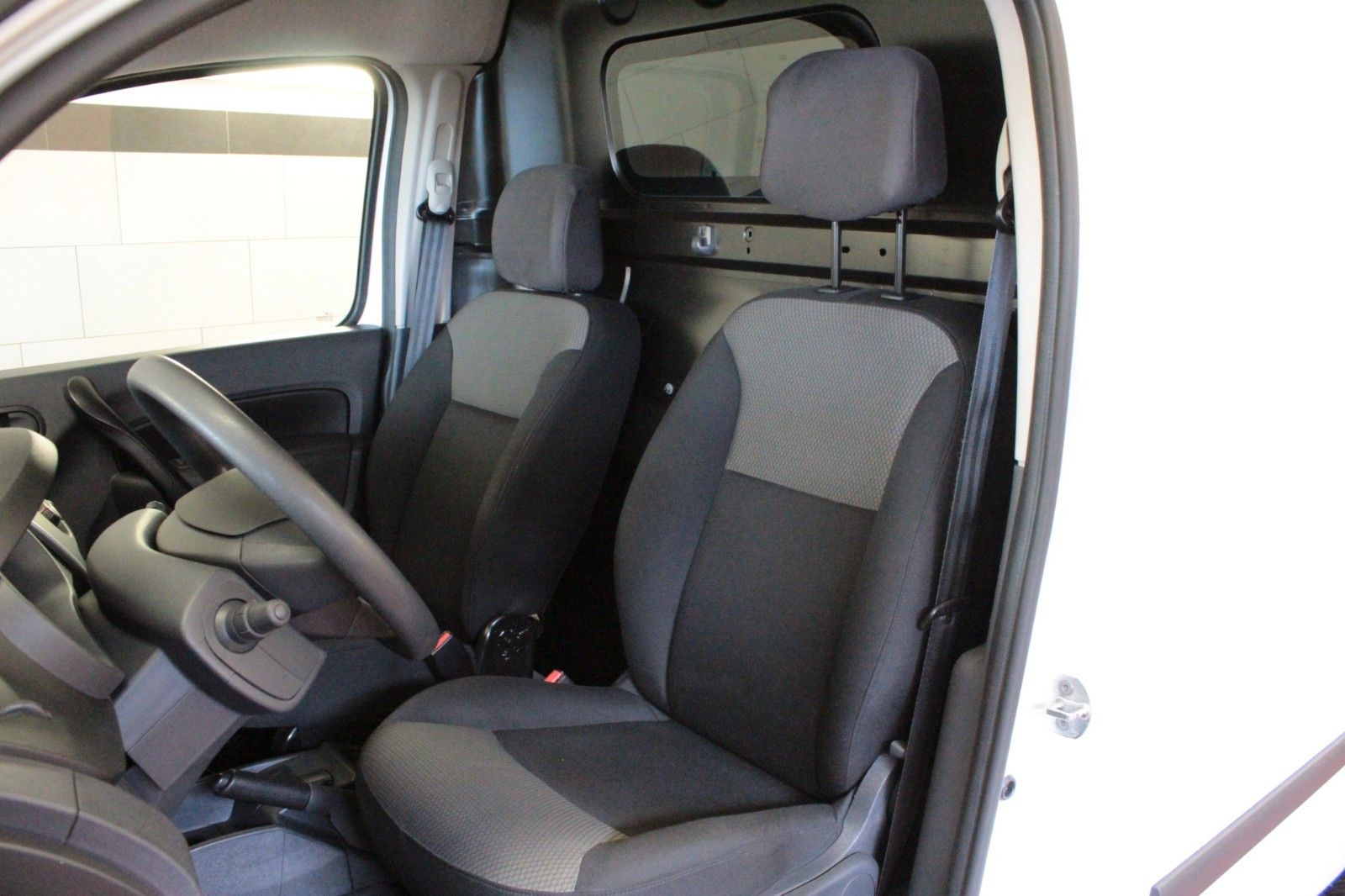 Fahrzeugabbildung Renault Kangoo E-TECH  ZE 33  100 % elektrisch