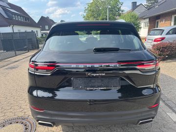 Porsche Cayenne - 9