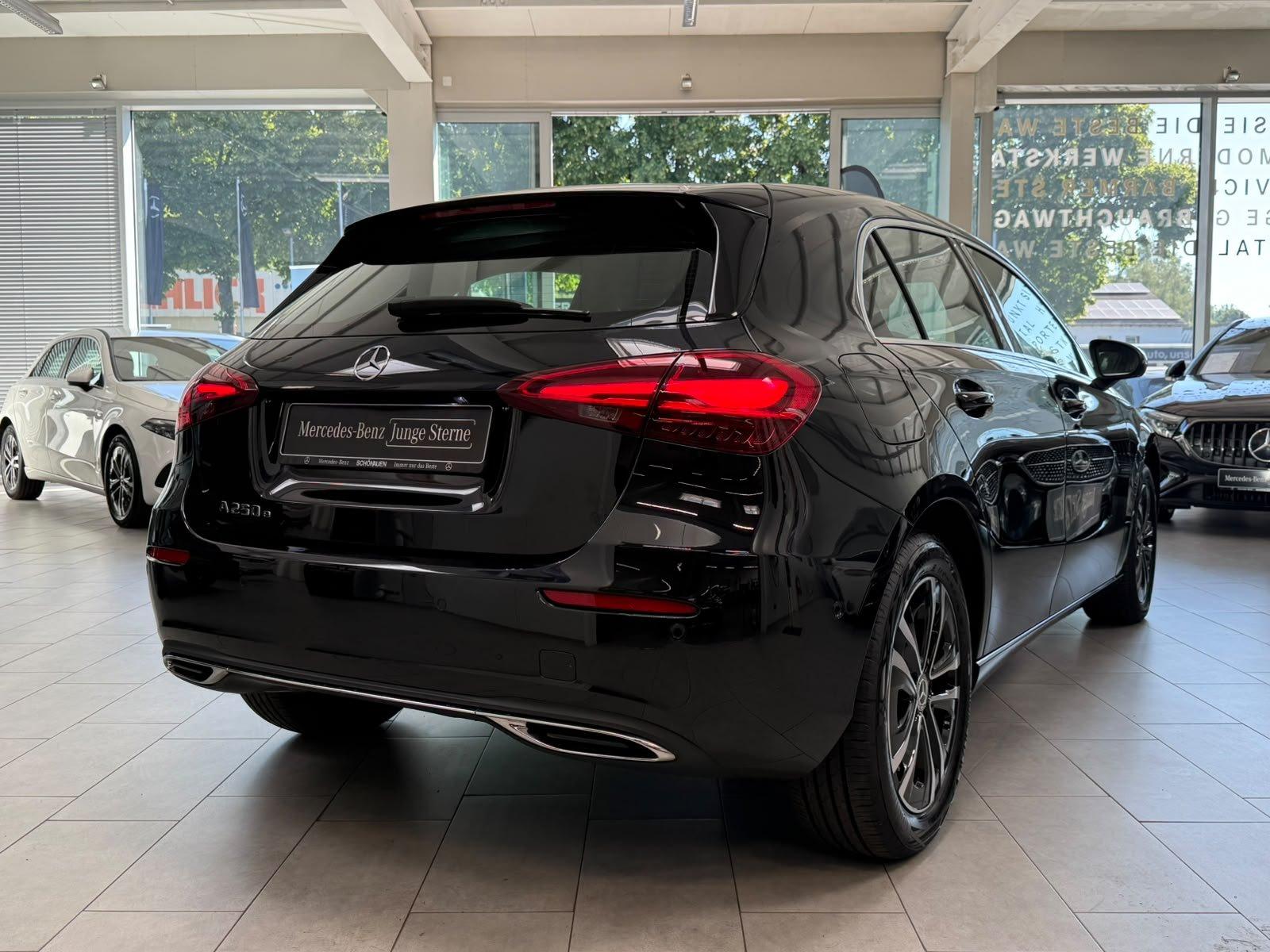 Mercedes-Benz A 250 e PROGRESSIVE ADV+AC11KW+VZ-ASSIST+WINTER