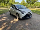 Toyota Aygo (X) 1,0-l-VVT-i Team Deutschland Team D... - Toyota Aygo (X) in Krefeld
