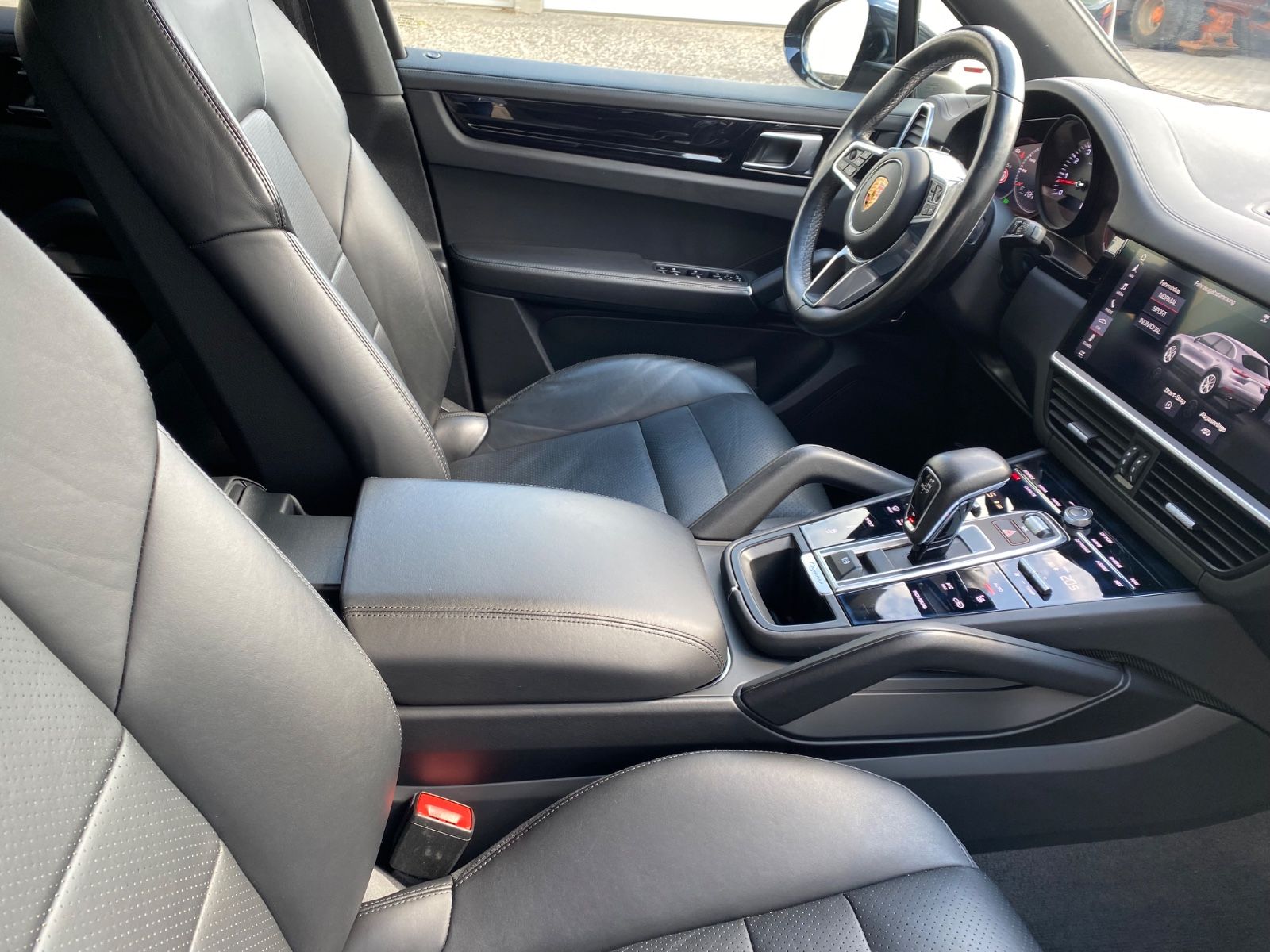 Porsche Cayenne foto 11